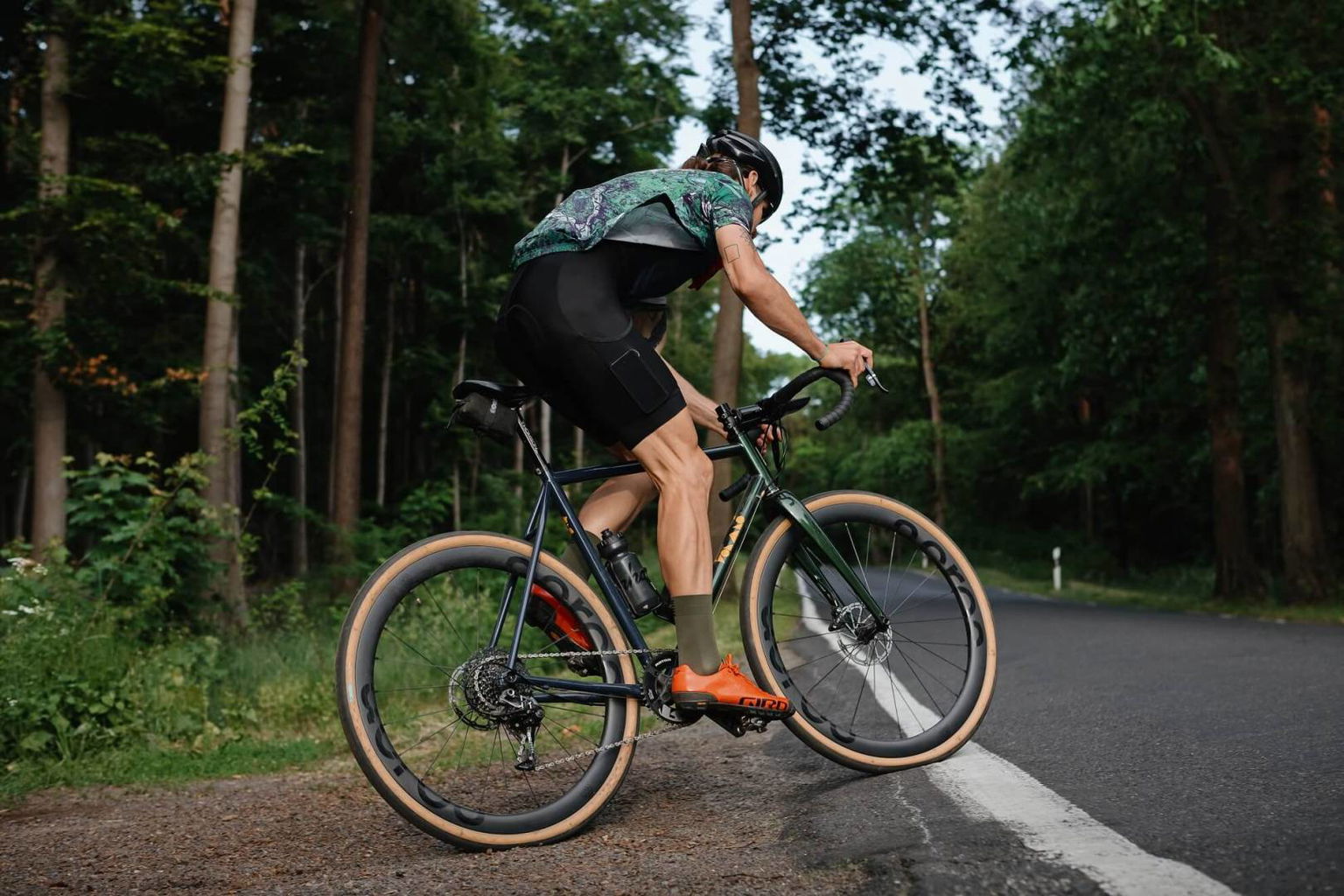 acros_allroad-disc-carbon-wheelset_Launch_1