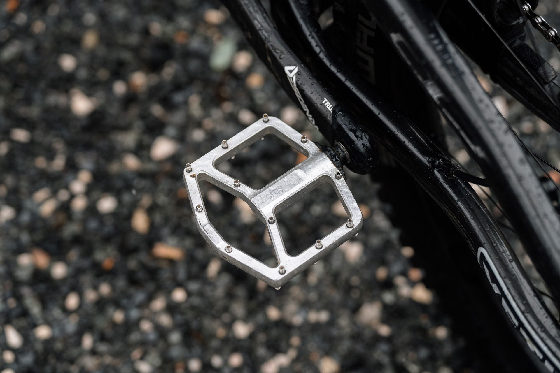 acros_dreambuild_laurins_propain_tyee-009