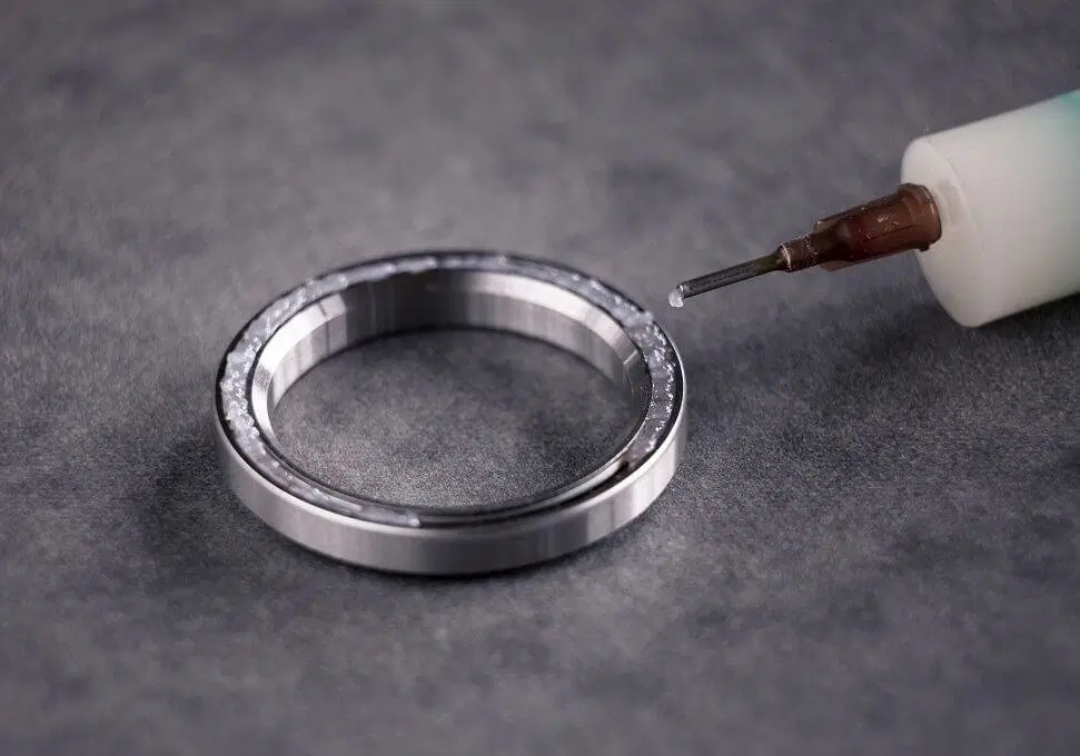 acros_INSIDE_2020-03_headset-mood-bearing-sealing_22-04